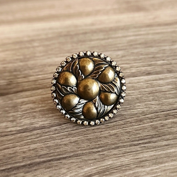 Unknown Jewelry - Crystal Ring size 6